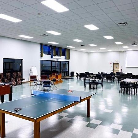 Residence & Conference Centre - Sarnia Bagian luar foto