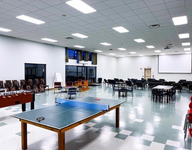 Residence & Conference Centre - Sarnia Bagian luar foto